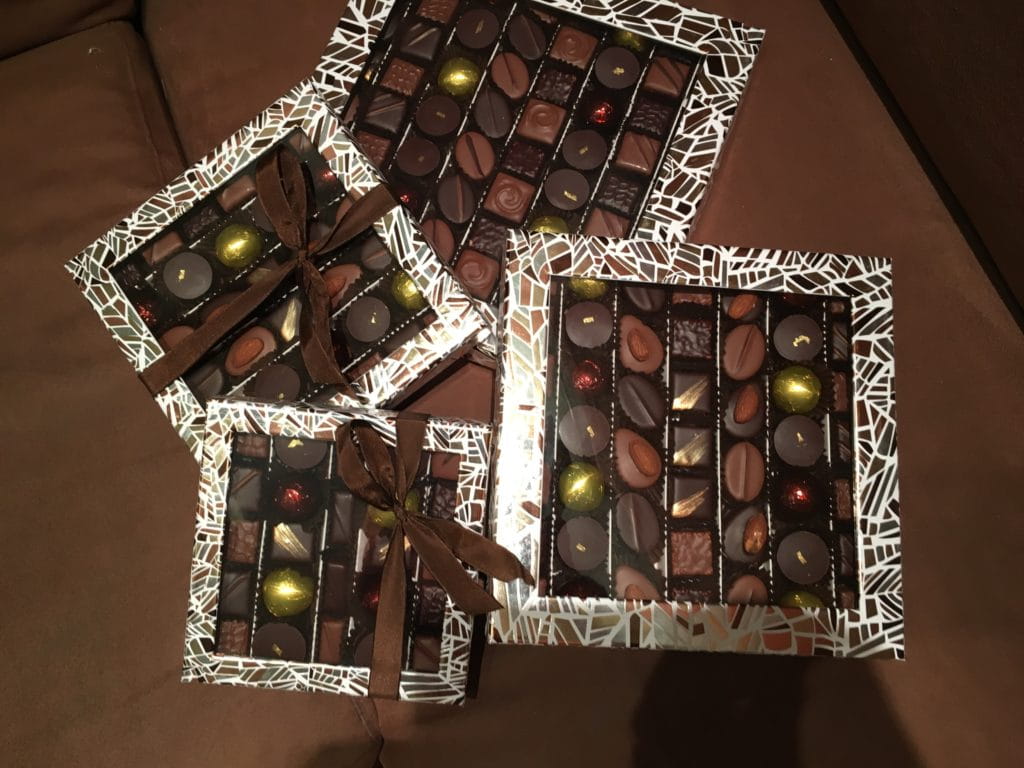 Des boites de chocolats chez Le Pralin.